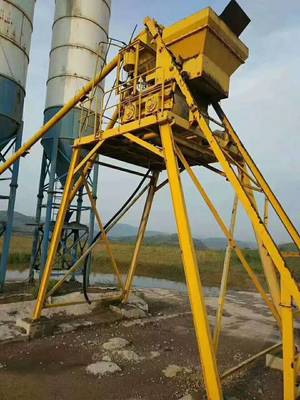 混凝土机械市场概览 类型、选购要点与行业趋势